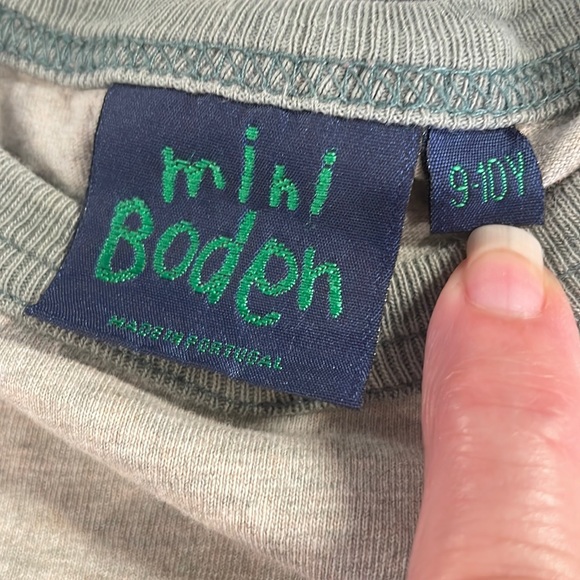 Vintage mini Boden T-shirt gone fishing green short sleeve 100% cotton top 9-10 - Picture 6 of 7